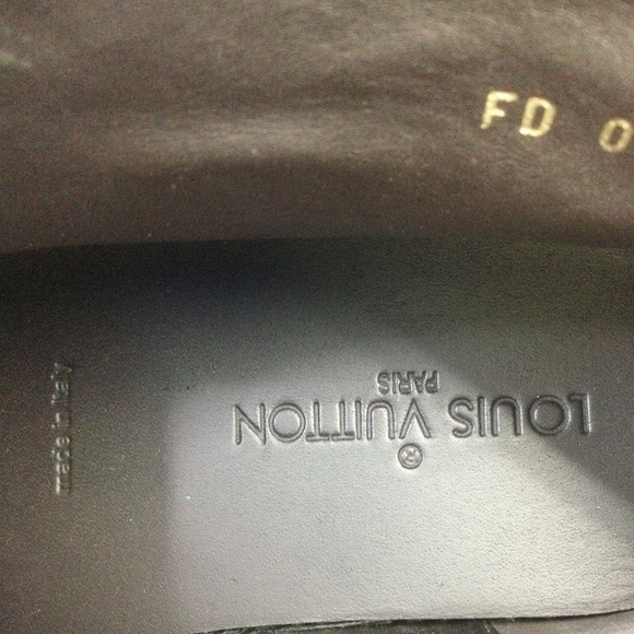 Louis Vuitton Dark Brown Suede Cap-Toe Lace-Up Chukka Boots Size 6 - Picture 9 of 9